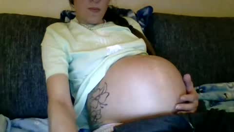 Snapshot of sandysun_shine chatting on December 5, 2024, 7:17 pm Sandy online show from December 5, 2024, 7:17 pm