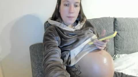 Snapshot of sandysun_shine chatting on December 13, 2024, 3:00 pm Sandy online show from December 13, 2024, 3:00 pm