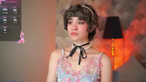 Viola  online show from December 13, 2025, 9:09 pm