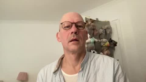 santaclausonice online show from November 16, 2025, 7:47 am