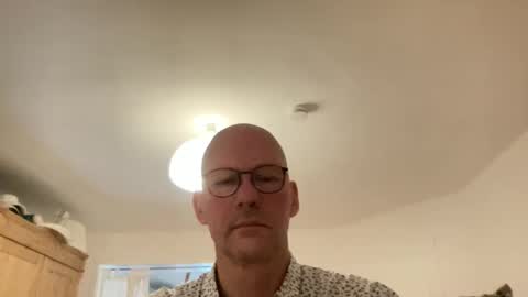 santaclausonice online show from November 24, 2025, 9:09 am