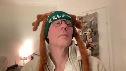 santaclausonice online show from November 26, 2025, 10:44 pm