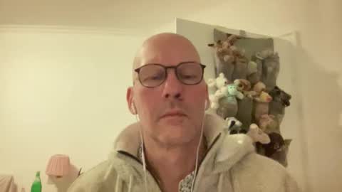 santaclausonice online show from November 27, 2025, 10:34 pm