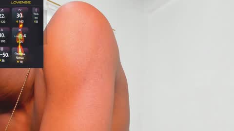 Santibrown online show from January 26, 2025, 10:46 pm