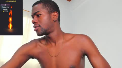 Santibrown online show from January 28, 2025, 8:58 pm