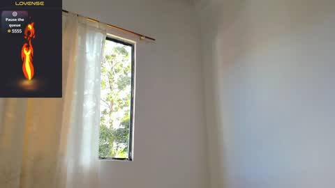 Santibrown online show from January 29, 2025, 8:56 pm