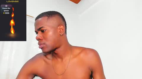 Santibrown online show from March 9, 2025, 10:52 pm