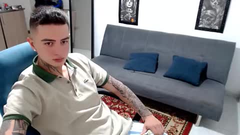 Snapshot of santi_ss chatting on November 8, 2025, 4:07 pm santi_ss online show from November 8, 2025, 4:07 pm