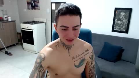 Snapshot of santi_ss chatting on November 23, 2025, 2:28 pm santi_ss online show from November 23, 2025, 2:28 pm