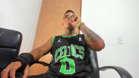 Snapshot of santiagogtx chatting on January 6, 2025, 9:00 pm Santiago online show from January 6, 2025, 9:00 pm