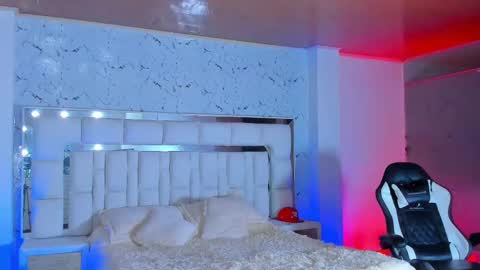 Santi Reyes online show from October 21, 2025, 11:27 pm