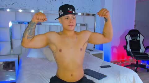 Santi Reyes online show from November 7, 2025, 1:49 am