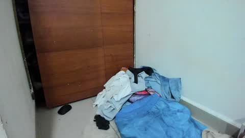 Snapshot of santiagoxxxtreme_ chatting on December 4, 2024, 11:19 am Santiago online show from December 4, 2024, 11:19 am