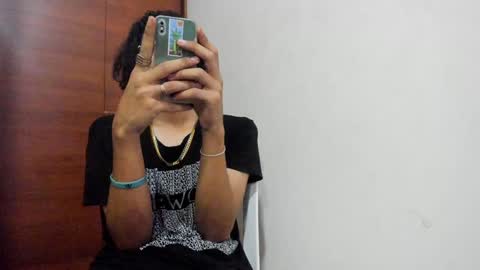 Snapshot of santiagoxxxtreme_ chatting on December 5, 2024, 5:17 pm Santiago online show from December 5, 2024, 5:17 pm