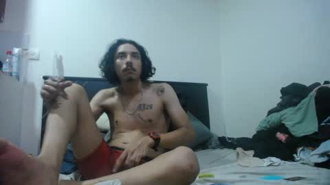 Snapshot of santiagoxxxtreme_ chatting on December 19, 2024, 6:01 am Santiago online show from December 19, 2024, 6:01 am