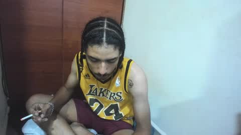 Snapshot of santiagoxxxtreme_ chatting on December 30, 2024, 7:21 pm Santiago online show from December 30, 2024, 7:21 pm