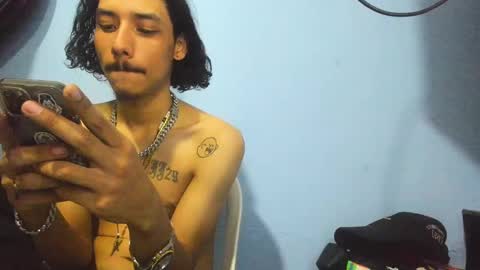 Snapshot of santiagoxxxtreme_ chatting on January 11, 2025, 6:45 am Santiago online show from January 11, 2025, 6:45 am
