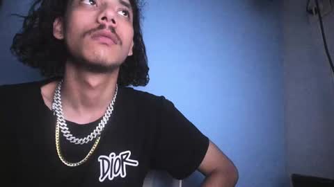 Snapshot of santiagoxxxtreme_ chatting on January 13, 2025, 9:19 am Santiago online show from January 13, 2025, 9:19 am