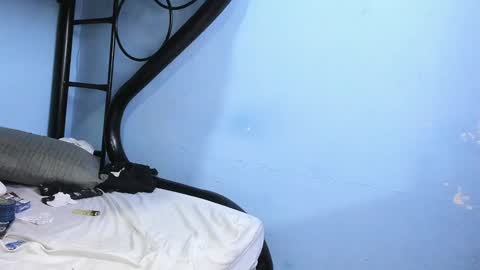 Snapshot of santiagoxxxtreme_ chatting on January 28, 2025, 10:56 am Santiago online show from January 28, 2025, 10:56 am