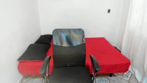 Snapshot of santiceballo chatting on December 12, 2024, 7:59 pm Julius Novachrono online show from December 12, 2024, 7:59 pm