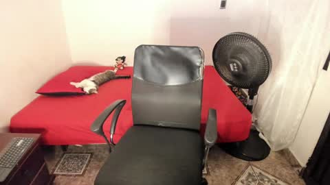 Snapshot of santiceballo chatting on January 27, 2025, 12:01 am Julius Novachrono online show from January 27, 2025, 12:01 am