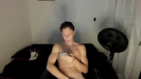 Snapshot of santiceballo chatting on February 21, 2025, 10:28 am Julius Novachrono online show from February 21, 2025, 10:28 am