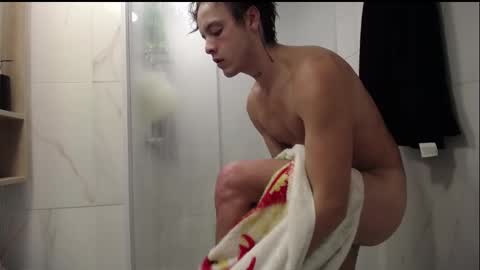 Santii online show from November 15, 2025, 10:48 pm