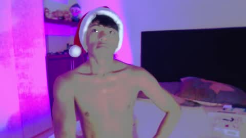 Snapshot of santinaugthy chatting on December 1, 2025, 4:17 am santi online show from December 1, 2025, 4:17 am