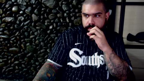 Snapshot of santino_zanoli chatting on January 4, 2025, 12:16 am Santino online show from January 4, 2025, 12:16 am