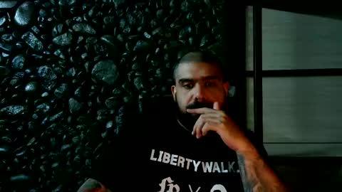 Santino online show from November 9, 2025, 6:23 am