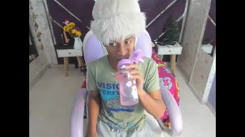 santy online show from November 19, 2025, 2:28 pm