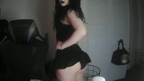 Sapphire online show from October 3, 2025, 10:40 pm