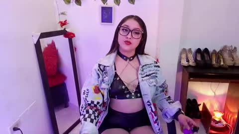 Carla online show from September 10, 2025, 3:28 am