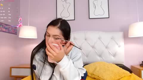 Sara online show from October 3, 2025, 8:50 pm