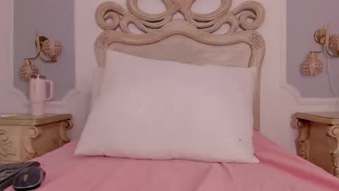 Sara online show from September 18, 2025, 3:41 am