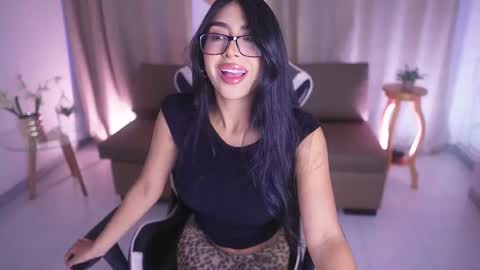 Snapshot of sara_albrecht chatting on March 11, 2025, 12:39 pm Sara online show from March 11, 2025, 12:39 pm
