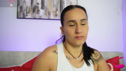 Snapshot of sara_charmy chatting on November 18, 2025, 8:52 am online show from November 18, 2025, 8:52 am