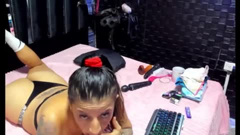 Snapshot of sara_hot_2 chatting on February 12, 2025, 6:19 am no limits sarah online show from February 12, 2025, 6:19 am