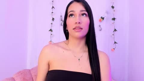 Snapshot of sara_kurt chatting on February 24, 2025, 12:16 pm Sara online show from February 24, 2025, 12:16 pm