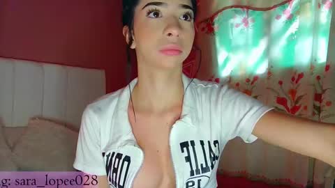 sara_lopee1 online show from February 20, 2025, 12:25 pm