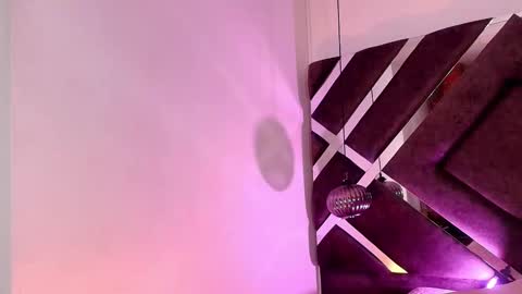 sara_lopee1 online show from September 22, 2025, 11:56 am