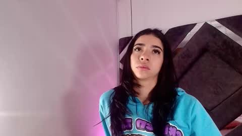 sara_lopee1 online show from October 5, 2025, 12:03 pm