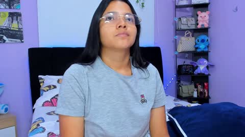 Snapshot of sara_mendez2_ chatting on January 7, 2025, 2:42 am Sara Mendez online show from January 7, 2025, 2:42 am