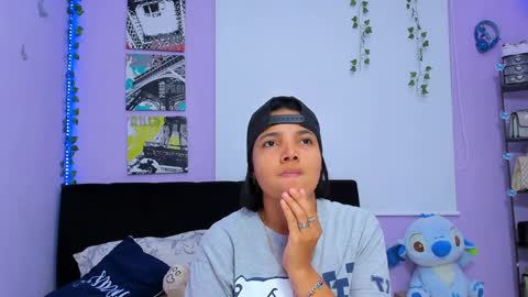 Snapshot of sara_mendez2_ chatting on January 24, 2025, 2:28 am Sara Mendez online show from January 24, 2025, 2:28 am