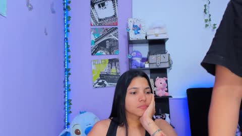 Snapshot of sara_mendez2_ chatting on February 28, 2025, 7:46 pm Sara Mendez online show from February 28, 2025, 7:46 pm