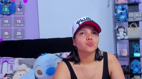 Snapshot of sara_mendez2_ chatting on September 21, 2025, 12:45 am Sara Mendez online show from September 21, 2025, 12:45 am