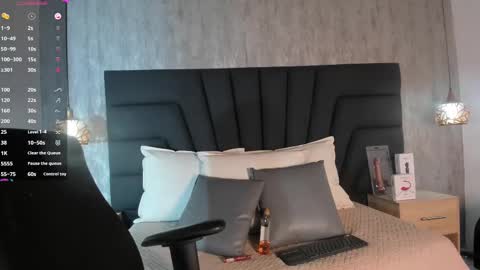 Snapshot of sara_stone17 chatting on February 21, 2025, 5:53 pm  -  online show from February 21, 2025, 5:53 pm