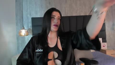 Snapshot of sara_stone17 chatting on February 24, 2025, 2:26 pm  -  online show from February 24, 2025, 2:26 pm