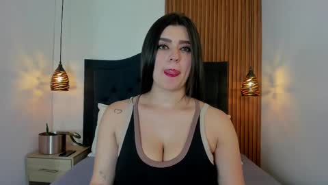 Snapshot of sara_stone17 chatting on September 23, 2025, 11:35 am  -  online show from September 23, 2025, 11:35 am