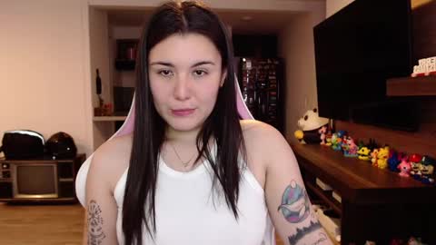 Snapshot of sara_sunrise_ chatting on December 16, 2024, 5:22 pm Sara online show from December 16, 2024, 5:22 pm